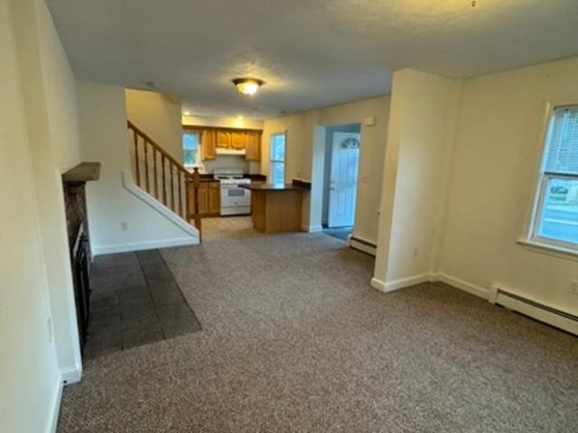 2 BR, 1 BA Apartment 308 Essex Street, Unit 1, Beverly, MA 01915