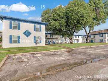 2 BR, 1 BA Apartment 308 South West St, Arlington, TX 76010
