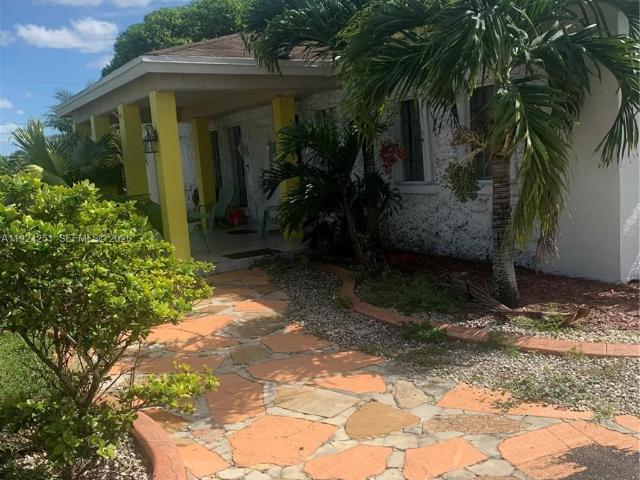 2 BR, 1 BA Apartment 30900 Southwest 189th Avenue, Homestead, FL 33030