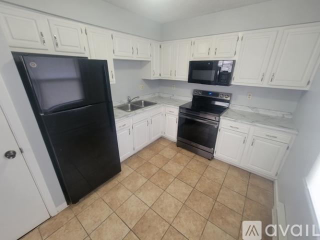 2 BR, 1 BA Apartment 309 9th St N, Unit 1, La Crosse, WI 54601