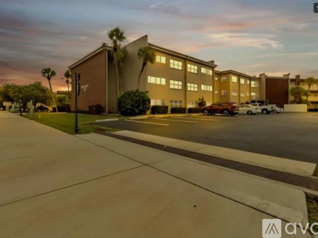2 BR, 1 BA Apartment 3100 Harbor Blvd, Unit 203, Port Charlotte, FL 33952