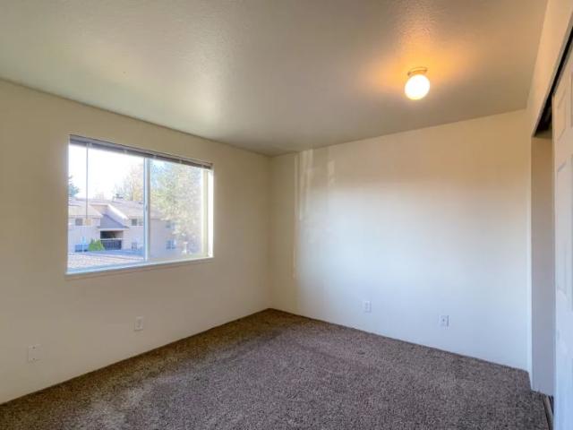 2 BR, 1 BA Apartment 3100 S 208th Street Unit C103, Seattle, WA 98198