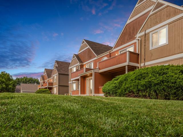 2 BR, 1 BA Apartment 3100 W 22nd St Unit 2000 102, Lawrence, KS 66047