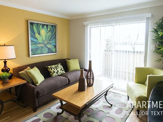 2 BR, 1 BA Apartment 3108 69th StÂ, Galveston, TX 77551