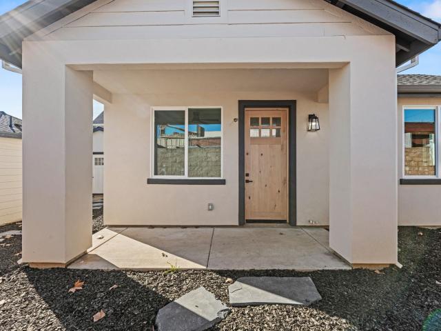 2 BR, 1 BA Apartment 3109 29th Ave, Sacramento, CA 95820