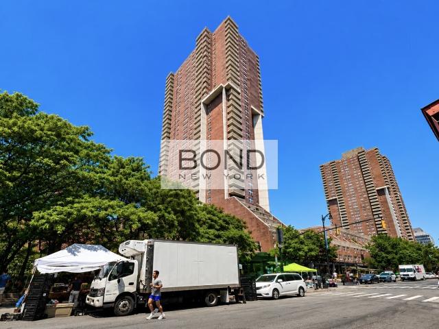 2 BR, 1 BA Apartment 310 Greenwich Street, New York, NY 10013