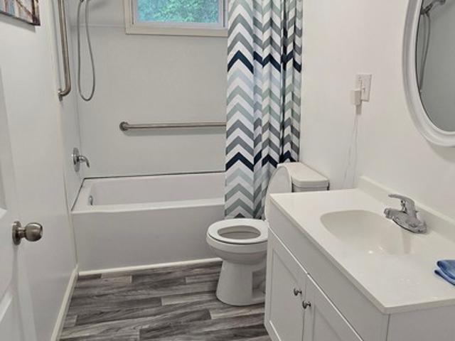 2 BR, 1 BA Apartment 310 Poe Ave, Spring Lake, NC 28390