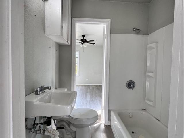 2 BR, 1 BA Apartment 3120 Santa Fe Street, Corpus Christi, TX 78404