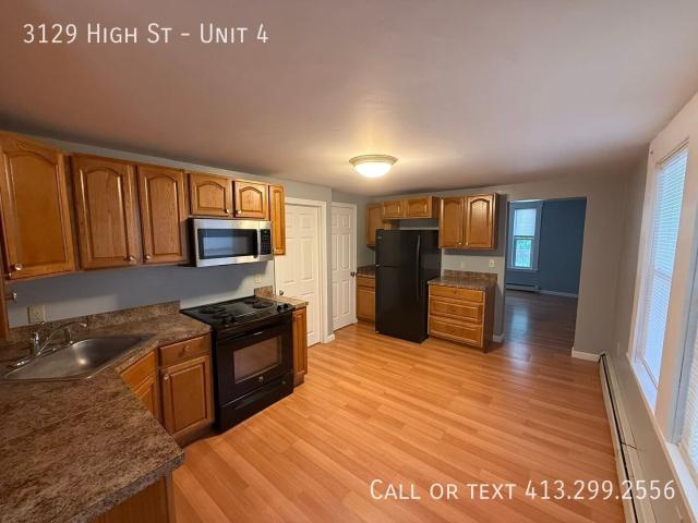2 BR, 1 BA Apartment 3129 High St, Palmer, MA 01069