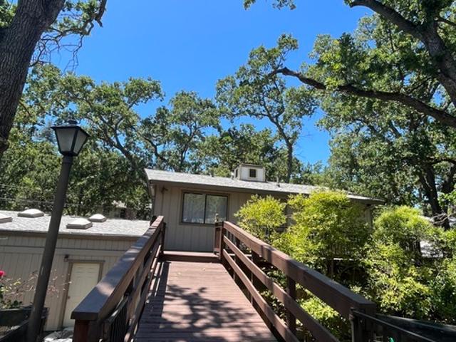 2 BR, 1 BA Apartment 312 Walnut Boulevard, Walnut Creek, CA 94596