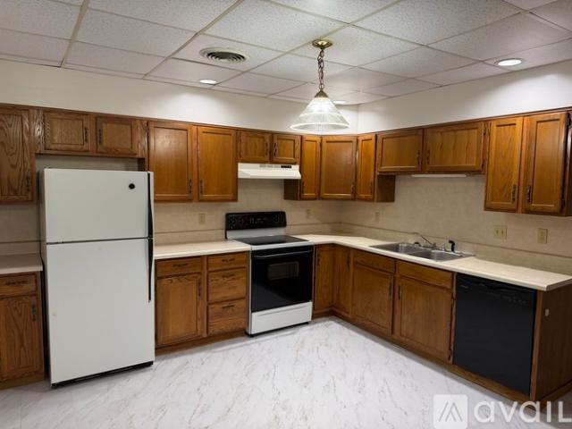 2 BR, 1 BA Apartment 312 N Centre St, Unit #1, Pottsville, PA 17901