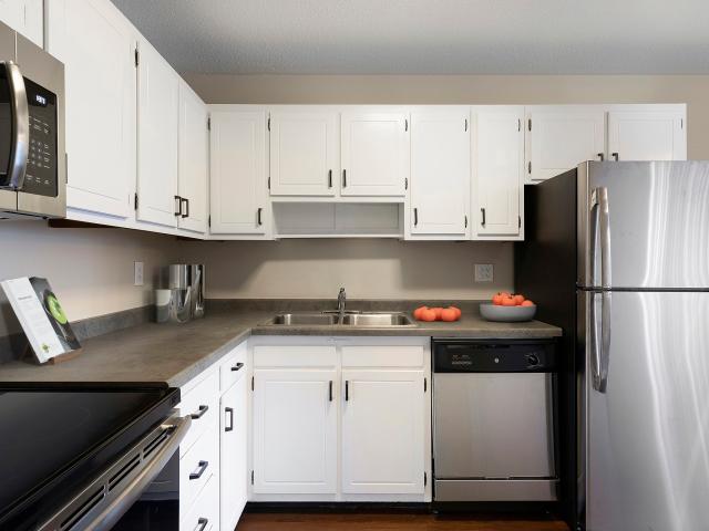 2 BR, 1 BA Apartment 3140 Chowen Avenue South Unit E104, Minneapolis, MN 55416