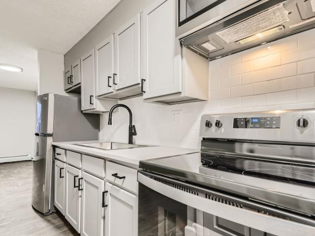 2 BR, 1 BA Apartment 3145 W Arkansas Avenue, Denver, CO 80219