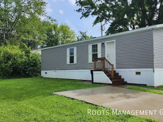 2 BR, 1 BA Apartment 315 W Gordon Pike, #80, Bloomington, IN 47403