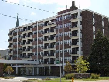 2 BR, 1 BA Apartment 315 SE Martin L King Jr Blvd, Evansville, IN 47713
