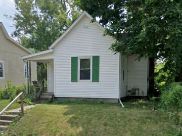 2 BR, 1 BA Apartment 319 W 10th St, Muncie, IN 47302
