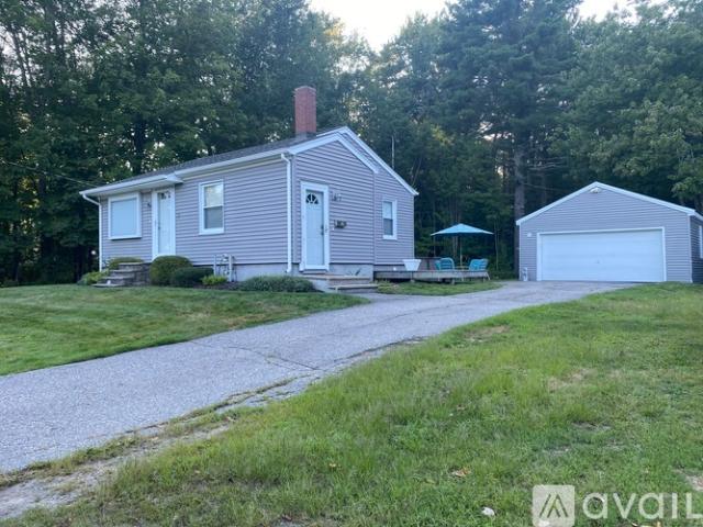 2 BR, 1 BA Apartment 31 Concord Street, South Portland, ME 04106