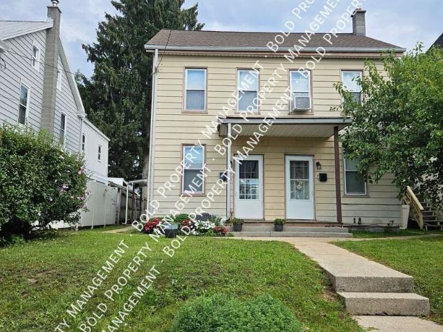 2 BR, 1 BA Apartment 31 1/2 Maple St Lebanon, PA 17046