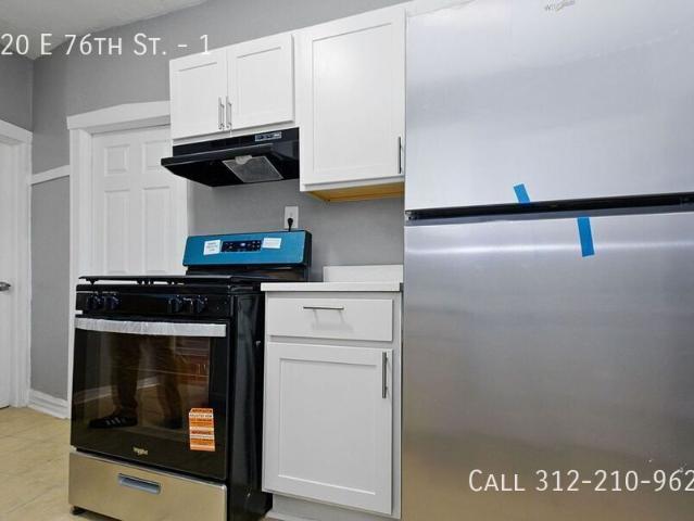 2 BR, 1 BA Apartment 320 E 76th St Chicago, IL 60619