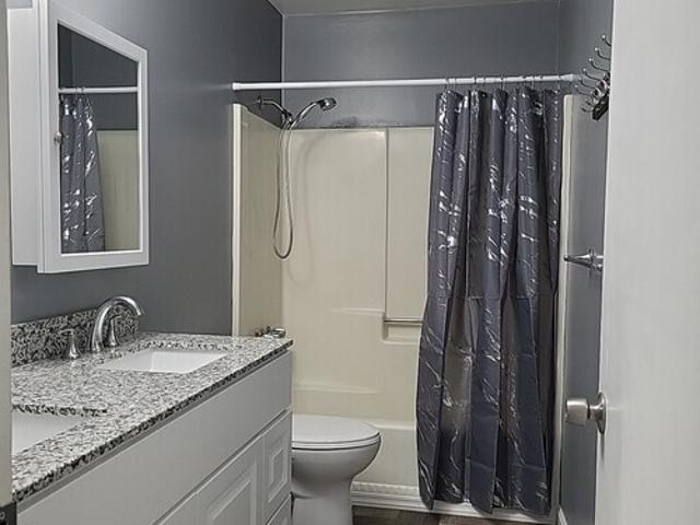 2 BR, 1 BA Apartment 3216 La Costa Street, Unit C, Bakersfield, CA 93306
