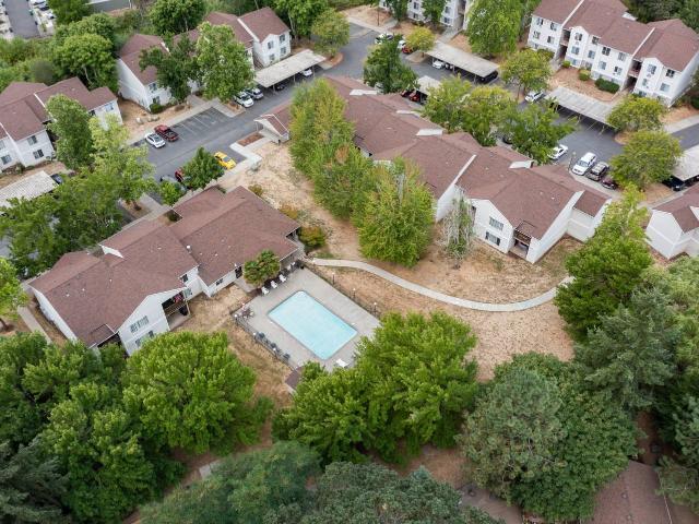 2 BR, 1 BA Apartment 3240 Southwest Doyle Place Unit 2 beds, 1 bath, $1396, Beaverton, OR 97003