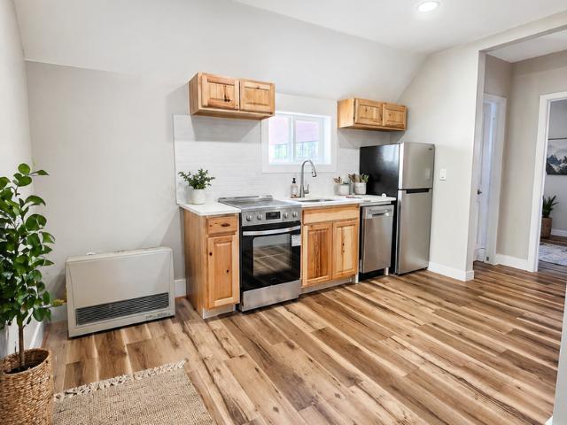 2 BR, 1 BA Apartment 324 E Bijou Street, Colorado Springs, CO 80903