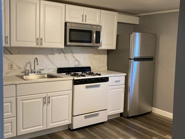 2 BR, 1 BA Apartment 324 Granite St, Unit C, Quincy, MA 02169