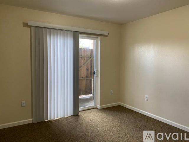 2 BR, 1 BA Apartment 325 Union St, Unit 1D, Arcata, CA 95521
