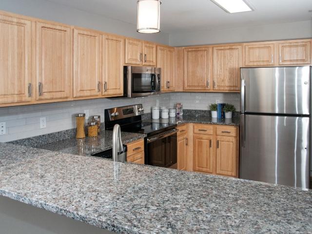 2 BR, 1 BA Apartment 325 Engler Boulevard Unit 132, Chaska, MN 55318