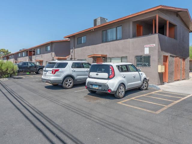 2 BR, 1 BA Apartment 325 N Decatur Blvd Unit 321D, Las Vegas, NV 89107