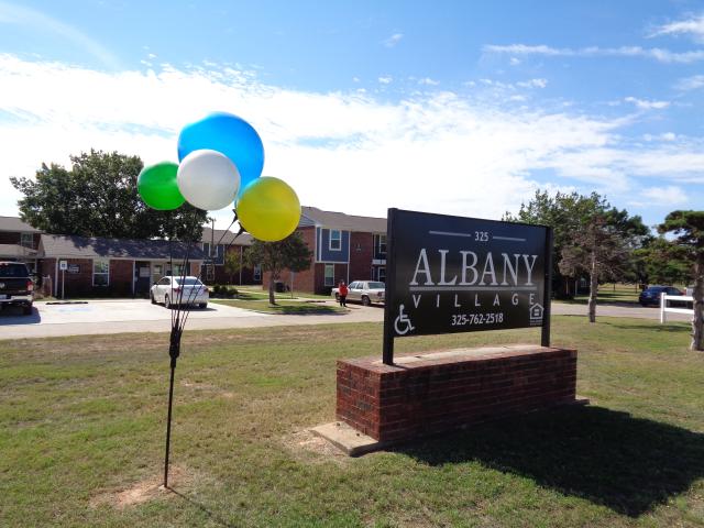 2 BR, 1 BA Apartment 325 South Hwy 6, Albany, TX 76430