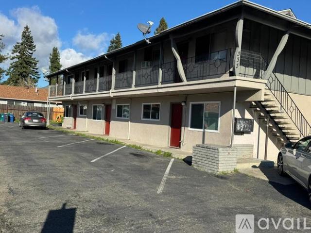2 BR, 1 BA Apartment 333 Dumont Ave, Unit 1, Hayward, CA 94544