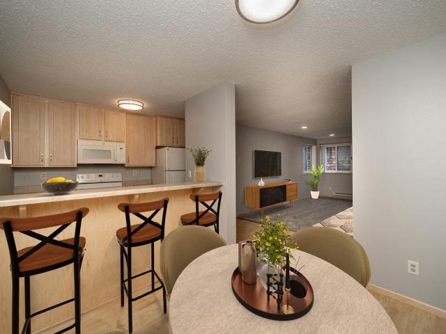 2 BR, 1 BA Apartment 3301 17th Ave S #102 Unit 102, Fargo, ND 58103