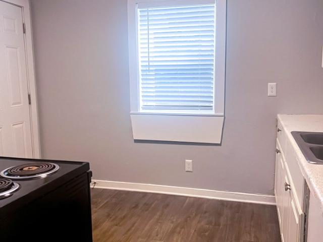 2 BR, 1 BA Apartment 3301 Pinewood Ave Unit 41, Chattanooga, TN 37411