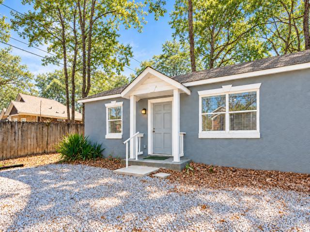 2 BR, 1 BA Apartment 3303 Belcrest Drive SE, Huntsville, AL 35801