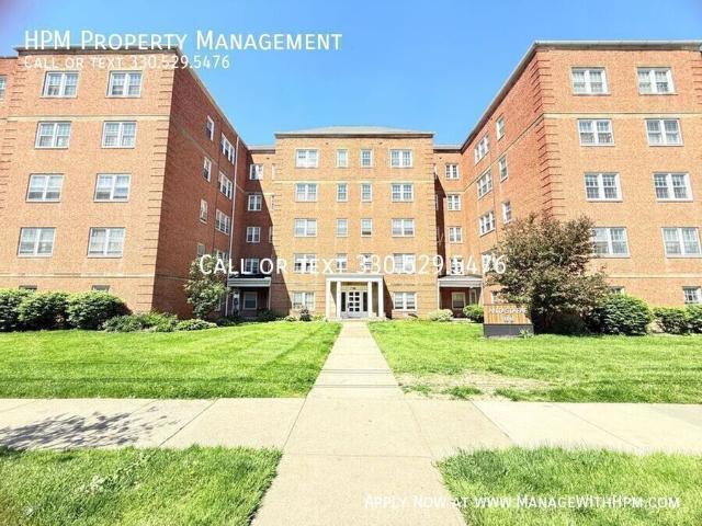 2 BR, 1 BA Apartment 3310 Warrensville Center Rd 3310 Warrensville Center Rd, Shaker Heights, OH 44122