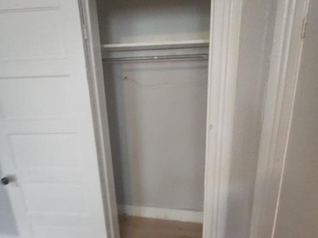 2 BR, 1 BA Apartment 331 E Jersey St, Unit 2B, Elizabeth, NJ 07206