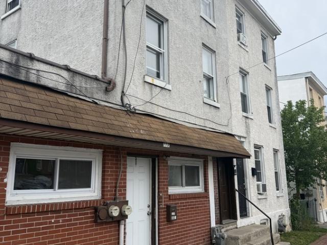 2 BR, 1 BA Apartment 332 Green St, Norristown, PA 19401
