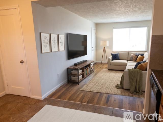 2 BR, 1 BA Apartment 3334 825 E, Unit 4, Millcreek, UT 84106