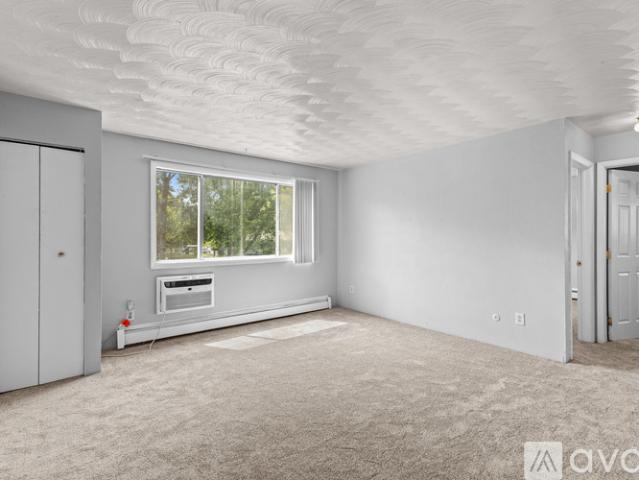 2 BR, 1 BA Apartment 3334 Pleasant Grove Rd, Unit 19, Lansing, MI 48910