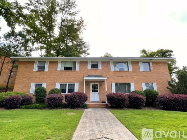 2 BR, 1 BA Apartment 3343 Old Montgomery Hwy, Unit B, Homewood, AL 35209
