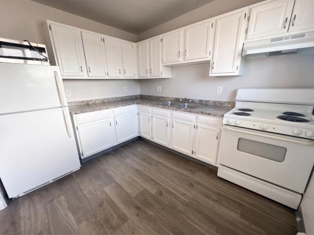 2 BR, 1 BA Apartment 3351 N Lafayette St, Denver, CO 80205