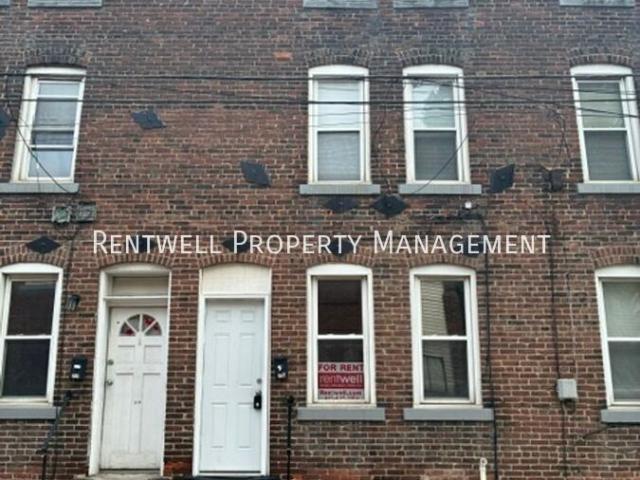 2 BR, 1 BA Apartment 336 Gardner St, McKees Rocks, PA 15136