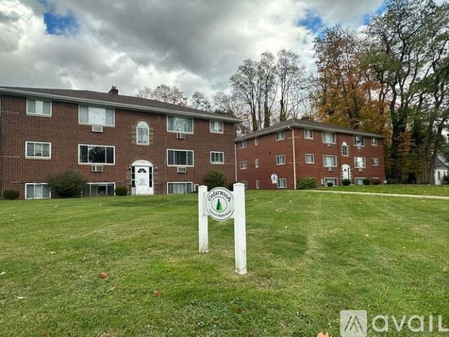 2 BR, 1 BA Apartment 336 N Main St, Unit 4, Munroe Falls, OH 44262