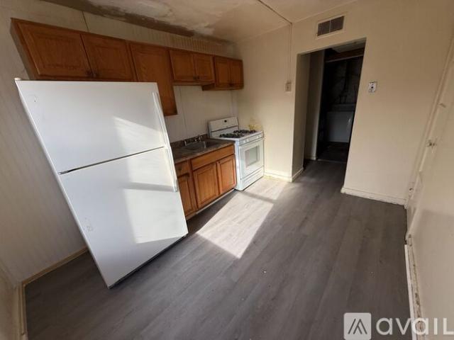 2 BR, 1 BA Apartment 339 Hemlock Dr, Unit Carnot Moon, PA 15108