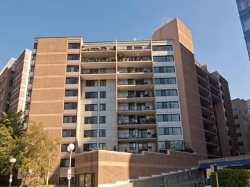 2 BR, 1 BA Apartment 33 Blossom, Boston, MA 02114