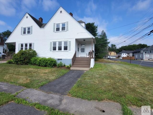 2 BR, 1 BA Apartment 3 Oxford St, Unit A, Sanford, ME 04073