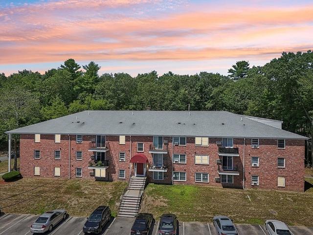 2 BR, 1 BA Apartment 3 Sapling Cir Unit 21, Nashua, NH 03062