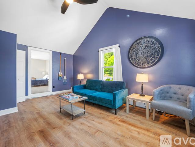 2 BR, 1 BA Apartment 3 Pearl St, Unit D, Groton, CT 06355