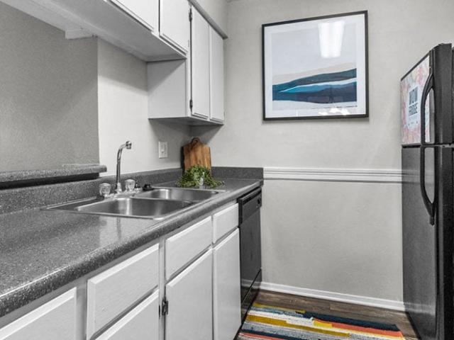 2 BR, 1 BA Apartment 4400 Troup Highway Unit 1406, Tyler, TX 75703
